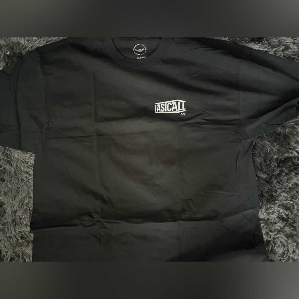 NWOT XL Last Call Co. Black Graphic Tee